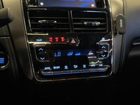 TOYOTA Yaris Sedan 1.5 16V 4P FLEX PLUS MULTIDRIVE AUTOM�TICO CVT, Foto 14