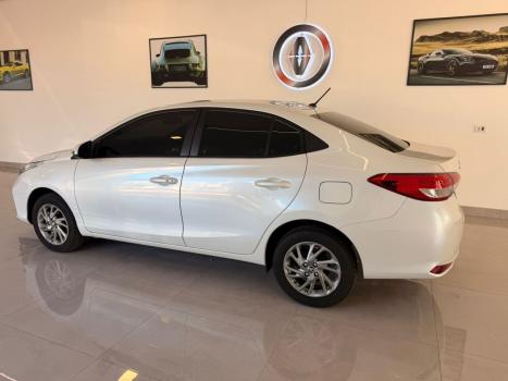 TOYOTA Yaris Sedan 1.5 16V 4P FLEX XS CONNECT MULTIDRIVE AUTOM�TICO CVT, Foto 9