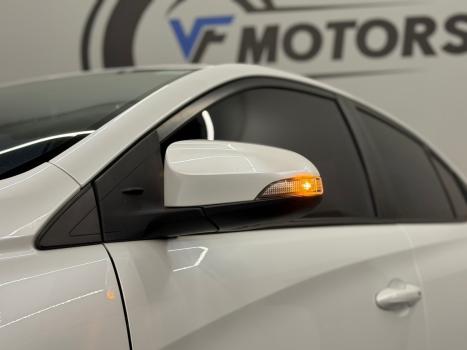 TOYOTA Yaris Sedan , Foto 8