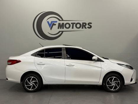 TOYOTA Yaris Sedan , Foto 11