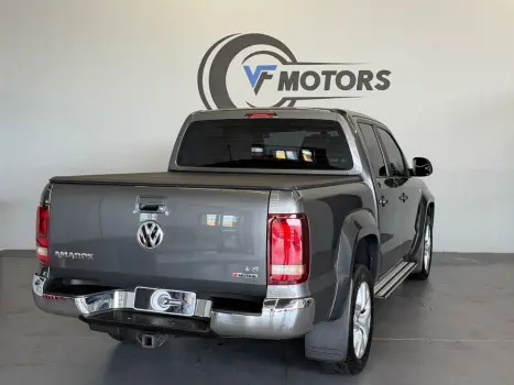 VOLKSWAGEN Amarok 3.0 V6 CABINE DUPLA HIGHLINE 4X4 TURBO INTERCOOLER AUTOM�TICO, Foto 17