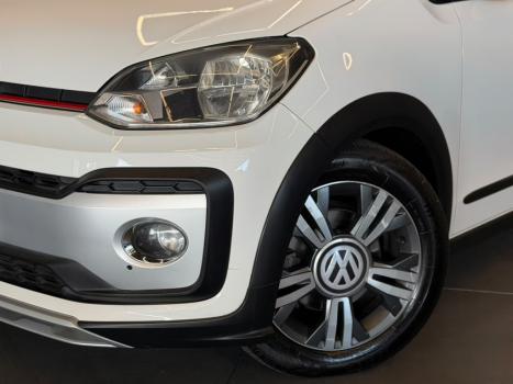 VOLKSWAGEN Cross UP 1.0 12V 4P TSI FLEX, Foto 4