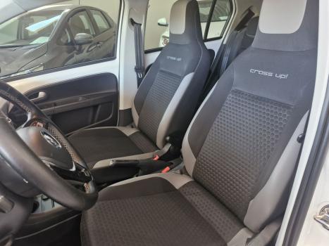 VOLKSWAGEN Cross UP 1.0 12V 4P TSI FLEX, Foto 6