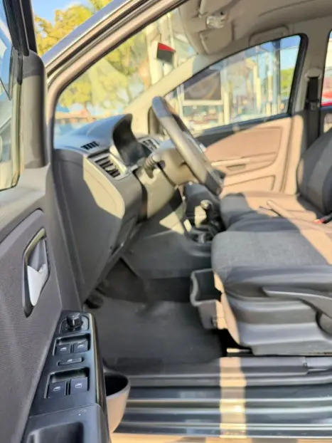 VOLKSWAGEN Fox 1.0 4P FLEX, Foto 9