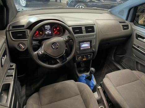VOLKSWAGEN Fox 1.6 4P, Foto 8