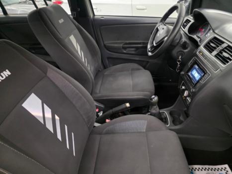 VOLKSWAGEN Fox 1.6 4P, Foto 6