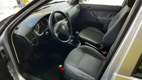 VOLKSWAGEN Golf 1.6 4P, Foto 11