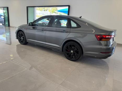 VOLKSWAGEN Jetta 2.0 4P 350 TSI GLI AUTOMÁTICO DSG, Foto 3 VOLKSWAGEN Jetta 2.0 4P 350 TSI GLI AUTOMÁTICO DSG, Foto 3