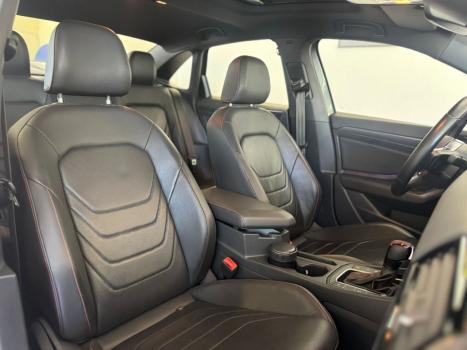 VOLKSWAGEN Jetta 2.0 4P 350 TSI GLI AUTOMÁTICO DSG, Foto 5 VOLKSWAGEN Jetta 2.0 4P 350 TSI GLI AUTOMÁTICO DSG, Foto 5