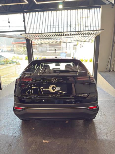 VOLKSWAGEN Nivus 1.0 4P FLEX 200 TSI COMFORTLINE TURBO AUTOMTICO, Foto 5