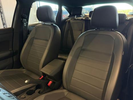 VOLKSWAGEN Nivus 1.0 4P FLEX 200 TSI HIGHLINE TURBO AUTOM�TICO, Foto 18