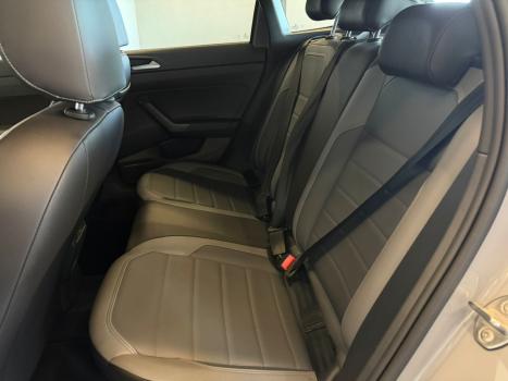 VOLKSWAGEN Nivus 1.0 4P FLEX 200 TSI HIGHLINE TURBO AUTOM�TICO, Foto 19