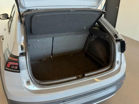 VOLKSWAGEN Nivus 1.0 4P FLEX 200 TSI HIGHLINE TURBO AUTOM�TICO, Foto 23