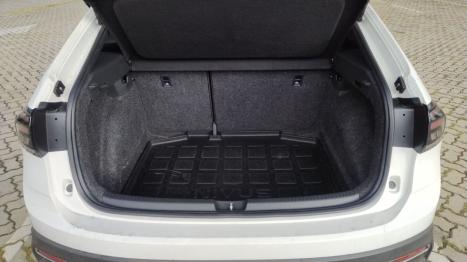 VOLKSWAGEN Nivus 1.0 4P FLEX 200 TSI HIGHLINE TURBO AUTOM�TICO, Foto 9