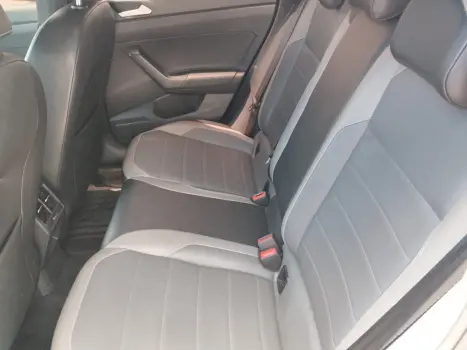 VOLKSWAGEN Nivus 1.0 4P FLEX 200 TSI HIGHLINE TURBO AUTOM�TICO, Foto 9