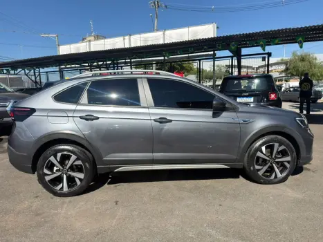 VOLKSWAGEN Nivus 1.0 4P FLEX 200 TSI HIGHLINE TURBO AUTOM�TICO, Foto 4