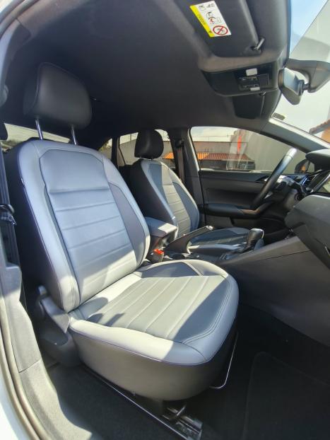 VOLKSWAGEN Nivus 1.0 4P FLEX 200 TSI HIGHLINE TURBO AUTOMÁTICO, Foto 8