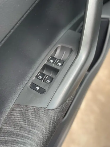 VOLKSWAGEN Polo Hatch 1.0 12V 4P MPI FLEX, Foto 8 VOLKSWAGEN Polo Hatch 1.0 12V 4P MPI FLEX, Foto 8