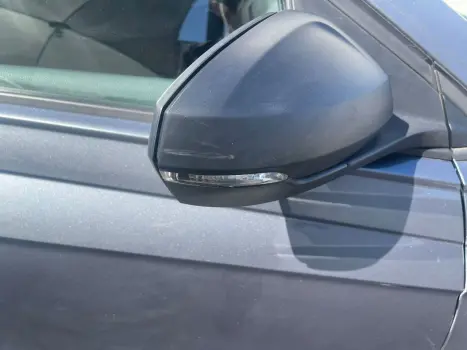 VOLKSWAGEN Polo Hatch 1.0 4P MPI TRACK, Foto 3 VOLKSWAGEN Polo Hatch 1.0 4P MPI TRACK, Foto 3