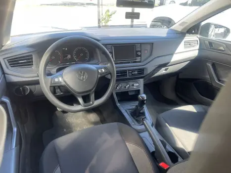 VOLKSWAGEN Polo Hatch 1.0 4P MPI TRACK, Foto 7 VOLKSWAGEN Polo Hatch 1.0 4P MPI TRACK, Foto 7