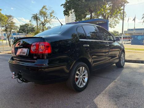 VOLKSWAGEN Polo Sedan 2.0 4P COMFORTLINE, Foto 6