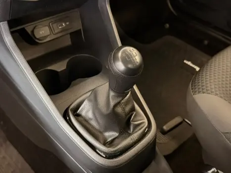 VOLKSWAGEN Saveiro 1.6 G7 CABINE SIMPLES ROBUST FLEX, Foto 9