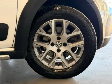 VOLKSWAGEN Saveiro 1.6 16V G6 CROSS CABINE DUPLA FLEX, Foto 14