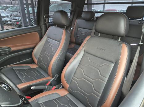 VOLKSWAGEN Saveiro 1.6 16V G6 CROSS CABINE DUPLA FLEX, Foto 6