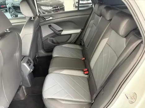 VOLKSWAGEN T-Cross 1.0 4P 200 TSI FLEX COMFORTLINE AUTOM�TICO, Foto 14