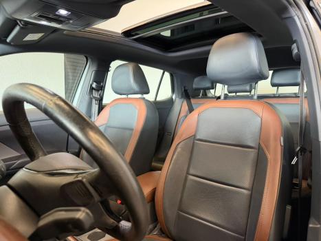 VOLKSWAGEN T-Cross 1.0 4P 200 TSI FLEX COMFORTLINE AUTOM�TICO, Foto 14