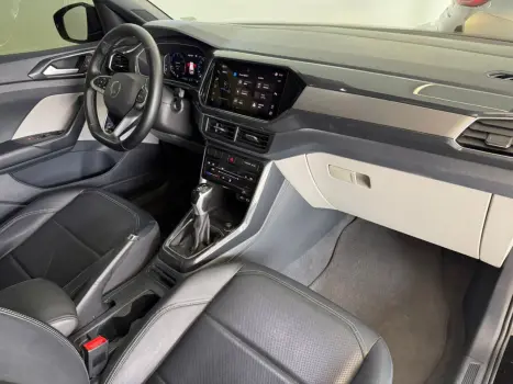 VOLKSWAGEN T-Cross 1.4 4P 250 TSI FLEX HIGHLINE AUTOM�TICO, Foto 3