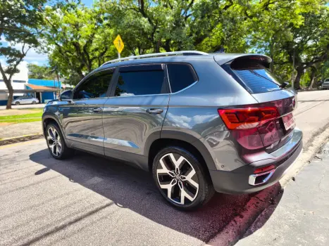 VOLKSWAGEN Taos 1.4 16V 4P FLEX 250 TSI HIGHLINE AUTOM�TICO, Foto 4