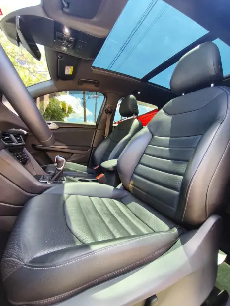 VOLKSWAGEN Taos 1.4 16V 4P FLEX 250 TSI HIGHLINE AUTOM�TICO, Foto 10