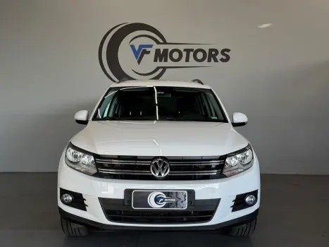 VOLKSWAGEN Tiguan 1.4 16V 4P TSI TURBO DSG AUTOM�TICO, Foto 2