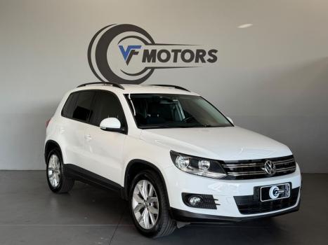VOLKSWAGEN Tiguan 1.4 16V 4P TSI TURBO DSG AUTOM�TICO, Foto 3