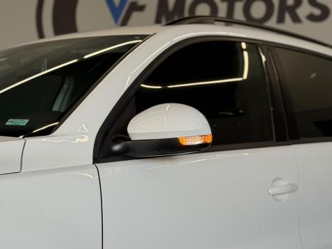 VOLKSWAGEN Tiguan 1.4 16V 4P TSI TURBO DSG AUTOM�TICO, Foto 5