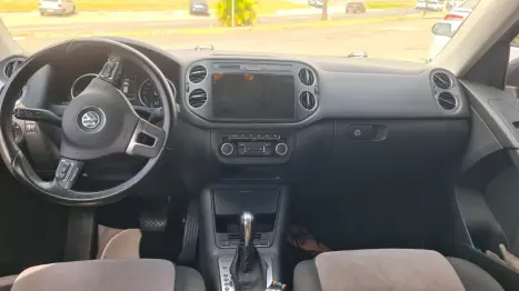 VOLKSWAGEN Tiguan 2.0 16V 4P TSI 350 TURBO R-LINE 4MOTION DSG AUTOM�TICO, Foto 14