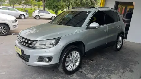 VOLKSWAGEN Tiguan 2.0 16V 4P TSI 4WD TURBO AUTOMÁTICO, Foto 3