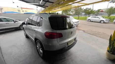 VOLKSWAGEN Tiguan 2.0 16V 4P TSI 4WD TURBO AUTOMÁTICO, Foto 8