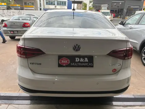 VOLKSWAGEN Virtus 1.0 4P 200 TSI FLEX COMFORTLINE AUTOMTICO, Foto 4