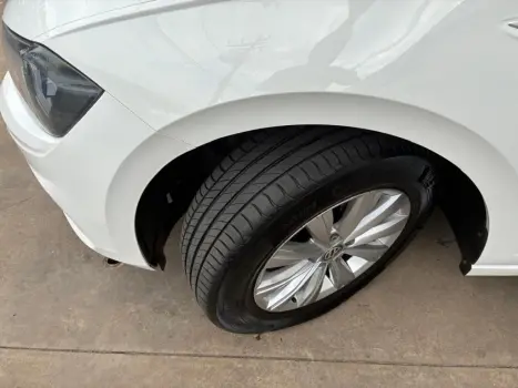 VOLKSWAGEN Virtus 1.0 4P 200 TSI FLEX COMFORTLINE AUTOMTICO, Foto 5