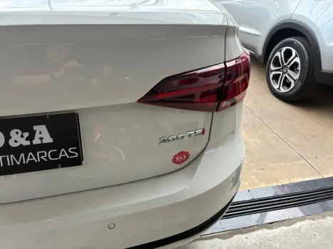 VOLKSWAGEN Virtus 1.0 4P 200 TSI FLEX COMFORTLINE AUTOMTICO, Foto 8