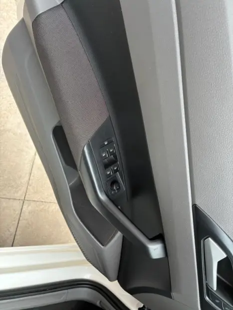 VOLKSWAGEN Virtus 1.0 4P 200 TSI FLEX COMFORTLINE AUTOMTICO, Foto 14