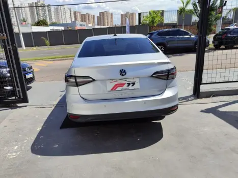 VOLKSWAGEN Virtus 1.0 4P 200 TSI FLEX COMFORTLINE AUTOM�TICO, Foto 5