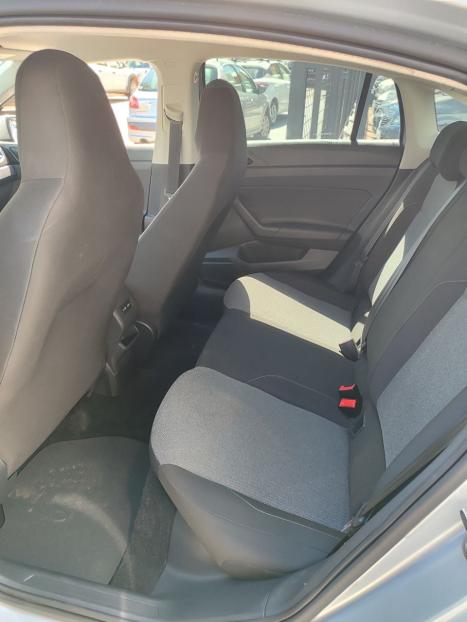 VOLKSWAGEN Virtus 1.0 4P 200 TSI FLEX COMFORTLINE AUTOM�TICO, Foto 9