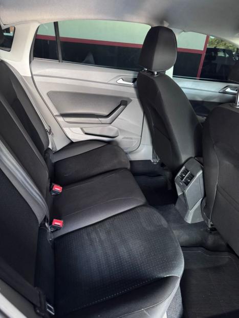 VOLKSWAGEN Virtus 1.0 4P 200 TSI FLEX COMFORTLINE AUTOM�TICO, Foto 6