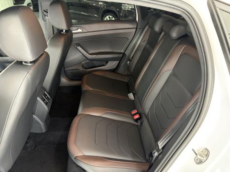 VOLKSWAGEN Virtus 1.0 4P 200 TSI FLEX HIGHLINE AUTOM�TICO, Foto 13