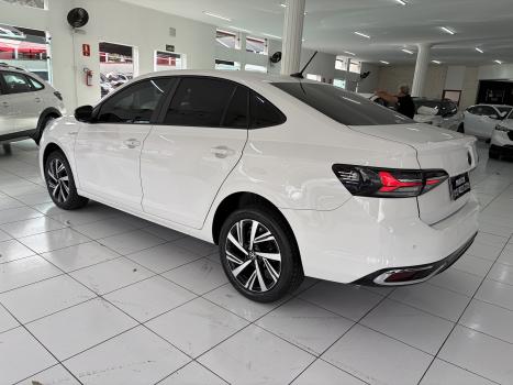 VOLKSWAGEN Virtus 1.0 4P 200 TSI FLEX HIGHLINE AUTOM�TICO, Foto 6