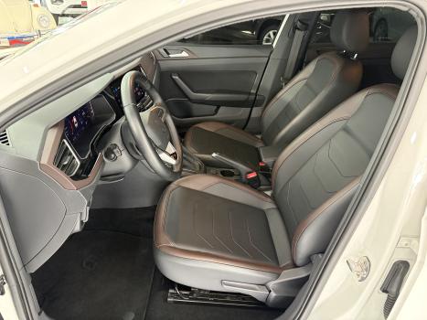 VOLKSWAGEN Virtus 1.0 4P 200 TSI FLEX HIGHLINE AUTOM�TICO, Foto 9