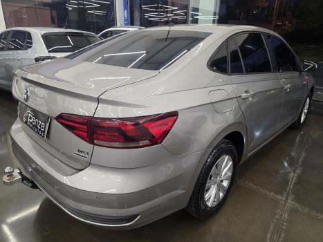 VOLKSWAGEN Virtus 1.6 4P MSI FLEX AUTOM�TICO, Foto 4